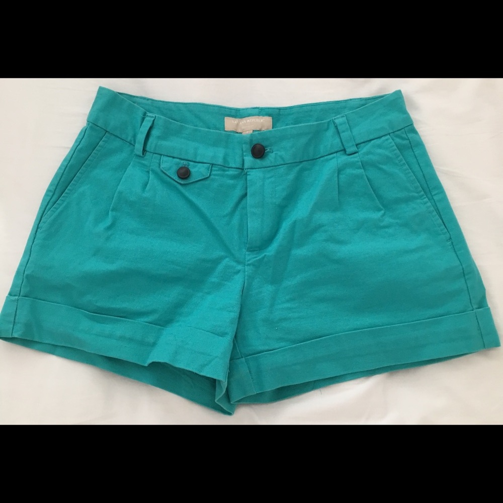 Banana Republic Factory Martin Fit Shorts